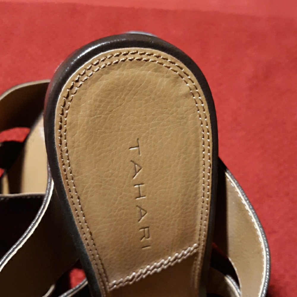 Shoes - Picture 2 of 4